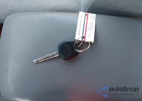 2004 Toyota Camry Xle from USA, damaged, VIN 4T1BE30KX4U273034